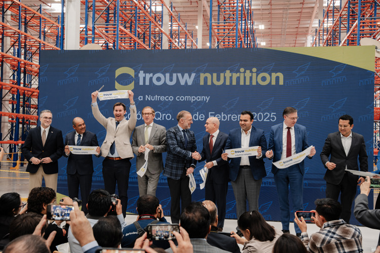 Inauguración Planta Águila